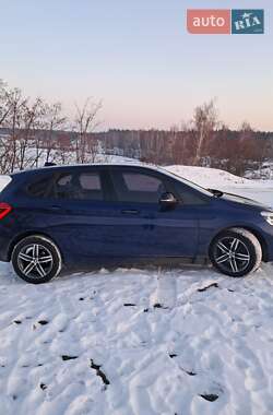 Микровэн BMW 2 Series Active Tourer 2016 в 