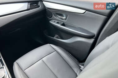 Мінівен BMW 2 Series Active Tourer 2019 в 