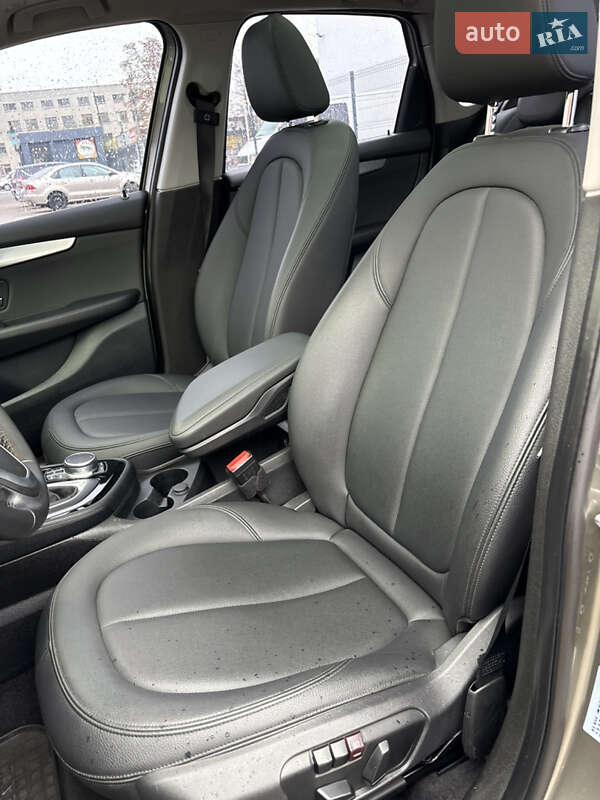 Мікровен BMW 2 Series Active Tourer 2016 в Києві фото 15 Мікровен BMW 2 Series Active Tourer 2016 в Києві