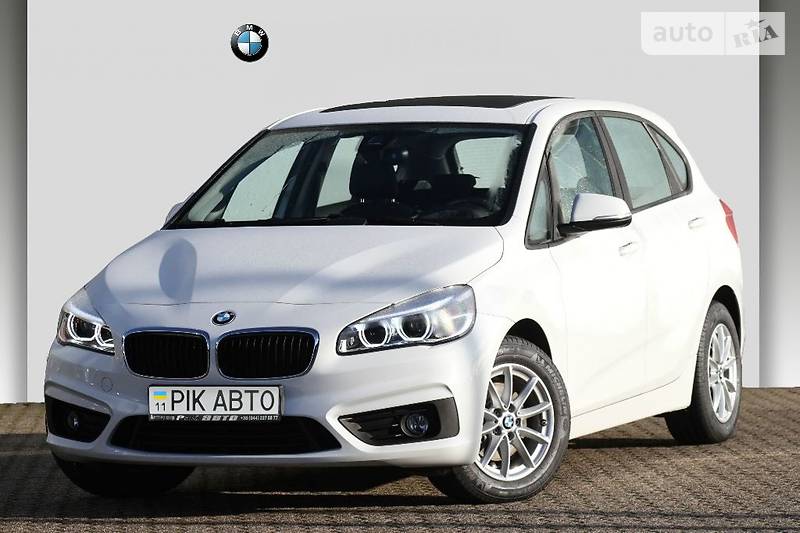 Хэтчбек BMW 2 Series 2017 в Киеве