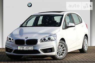 Хэтчбек BMW 2 Series 2017 в Киеве