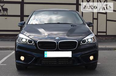 Хэтчбек BMW 2 Series 2017 в Киеве