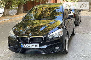 Хэтчбек BMW 2 Series 2015 в Киеве