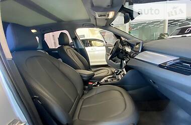 Хетчбек BMW 2 Series 2015 в 