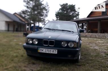 Седан BMW 2 Series 1994 в Рокитному