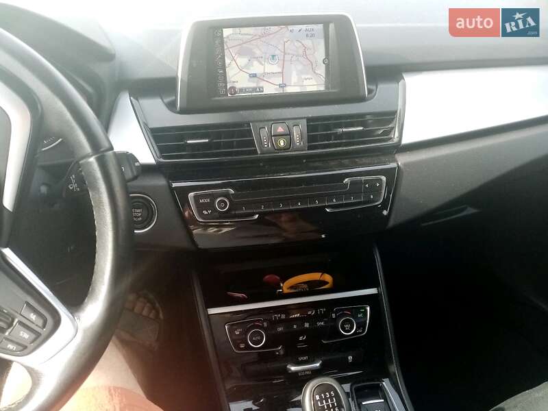 Универсал BMW 2 Series 2015 в Львове