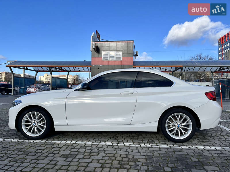 Купе BMW 2 Series 2015 в Львове