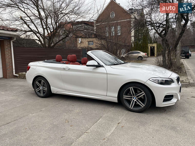 Кабриолет BMW 2 Series 2016 в Киеве фото 3 Кабриолет BMW 2 Series 2016 в Киеве