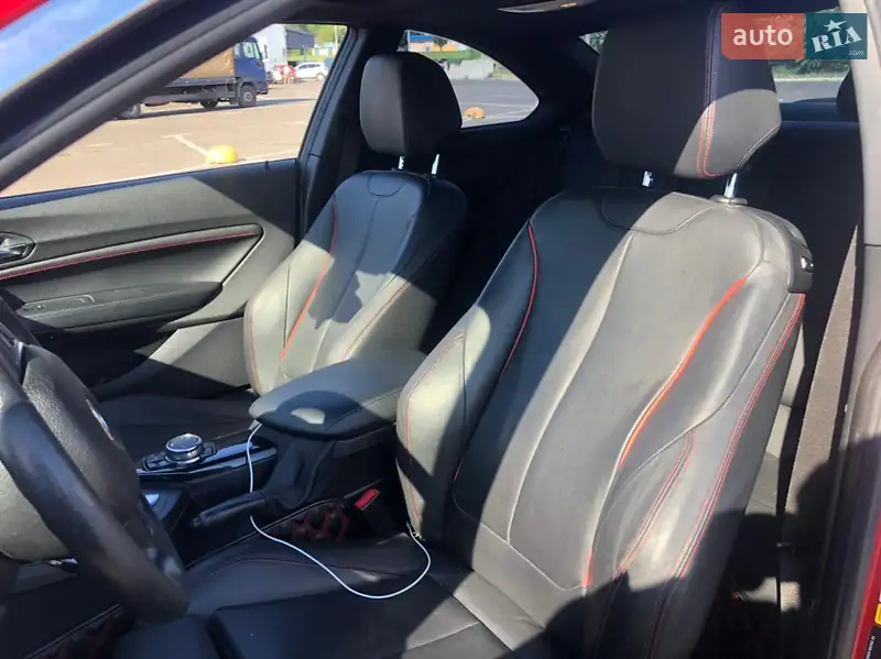 BMW 2 Series 2016 VIN WBA1F9C54GV742572 фото оголошення 4 з 51