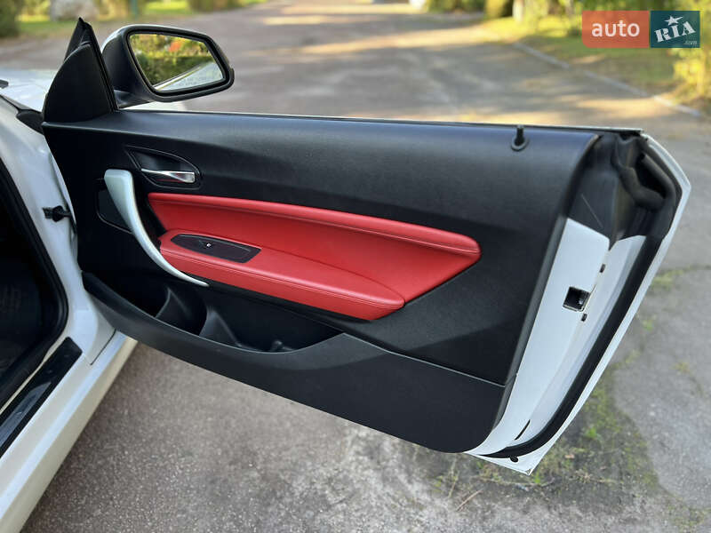 Кабріолет BMW 2 Series 2015 в Києві