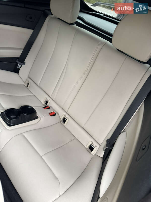 Кабріолет BMW 2 Series 2015 в Львові фото 29 Кабріолет BMW 2 Series 2015 в Львові