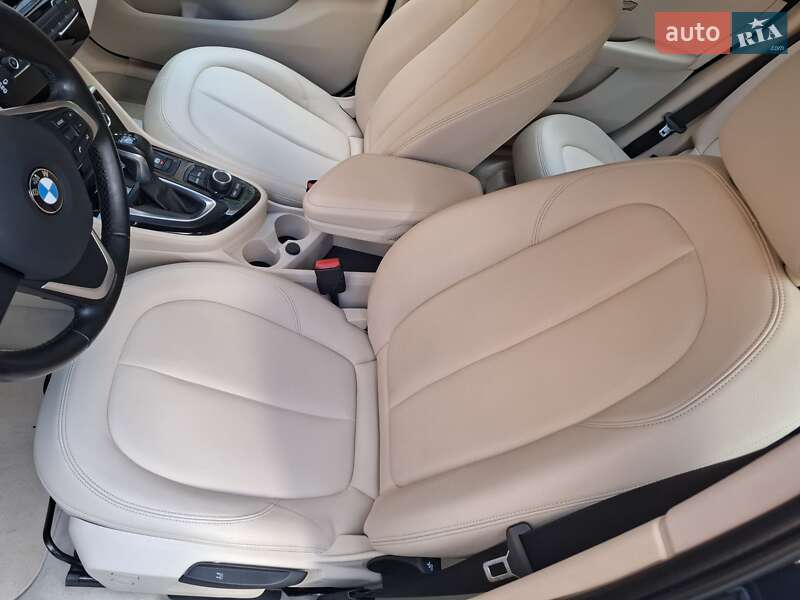 Микровэн BMW 2 Series 2015 в Черновцах фото 18 Микровэн BMW 2 Series 2015 в Черновцах