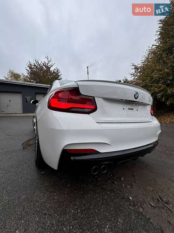 Купе BMW 2 Series 2016 в Киеве фото 12 Купе BMW 2 Series 2016 в Киеве