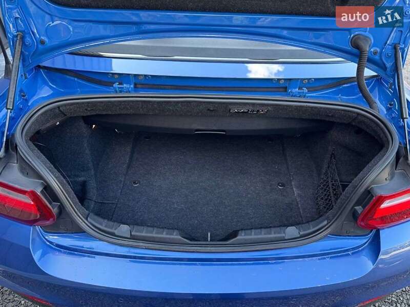 Кабріолет BMW 2 Series 2016 в Києві