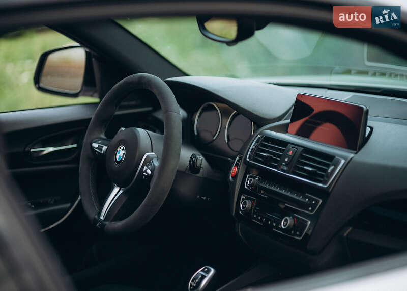 Купе BMW 2 Series 2017 в Киеве фото 9 Купе BMW 2 Series 2017 в Киеве