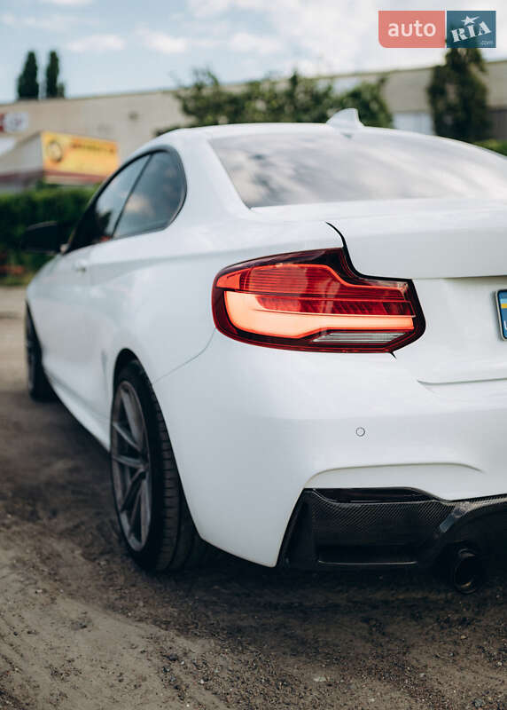 Купе BMW 2 Series 2017 в Киеве фото 7 Купе BMW 2 Series 2017 в Киеве