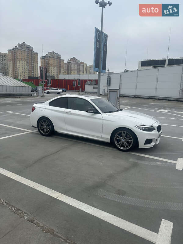Купе BMW 2 Series 2015 в Киеве