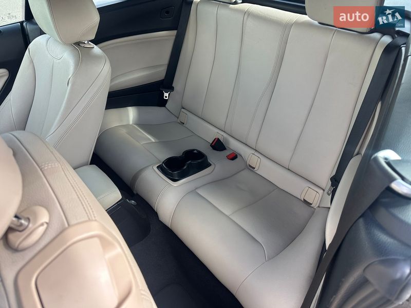 Кабриолет BMW 2 Series 2015 в Киеве