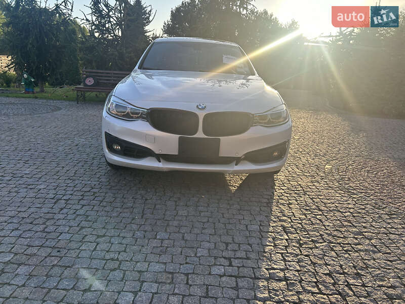 Лифтбек BMW 3 Series GT 2015 в 