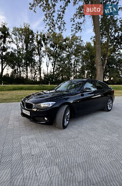 Ліфтбек BMW 3 Series GT 2013 в  фото 8 Ліфтбек BMW 3 Series GT 2013 в