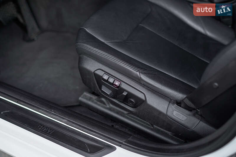 Ліфтбек BMW 3 Series GT 2013 в Львові фото 30 Ліфтбек BMW 3 Series GT 2013 в Львові