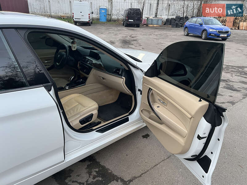 Ліфтбек BMW 3 Series GT 2014 в Вишневому фото 24 Ліфтбек BMW 3 Series GT 2014 в Вишневому