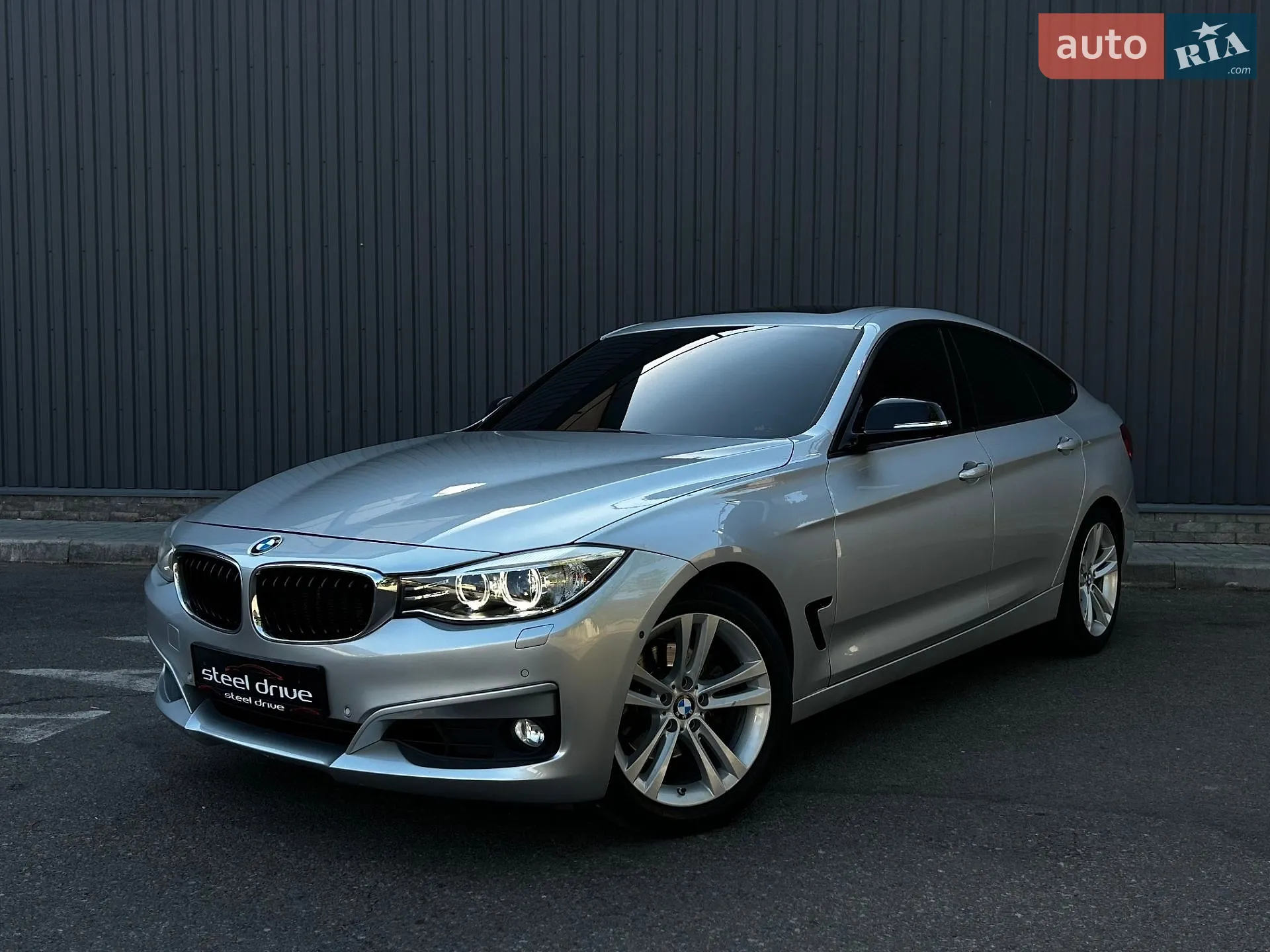 2015 BMW 3er - фото 1