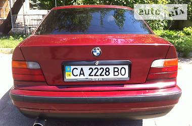 Седан BMW 3 Series 1995 в Черкассах