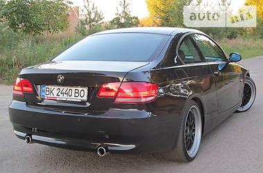 Купе BMW 3 Series 2009 в Ровно