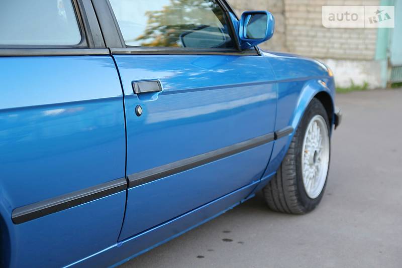 Купе BMW 3 Series 1986 в Черновцах