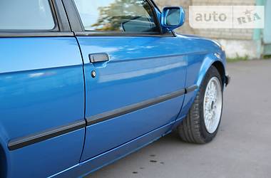 Купе BMW 3 Series 1986 в Чернівцях