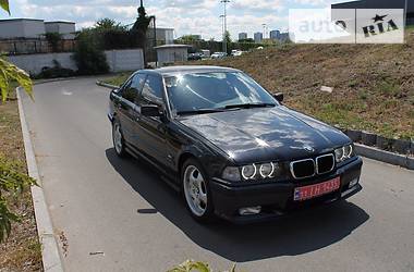 Седан BMW 3 Series 1996 в Киеве