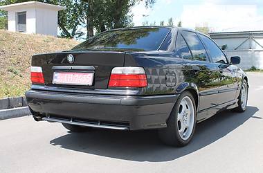 Седан BMW 3 Series 1996 в Киеве