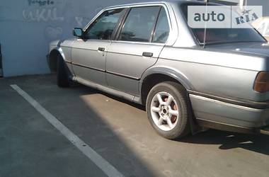 Седан BMW 3 Series 1986 в Ужгороде