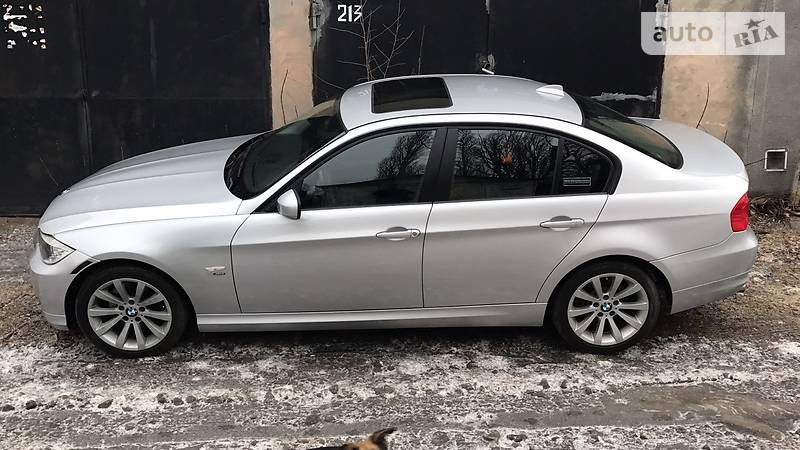 Седан BMW 3 Series 2011 в Одессе