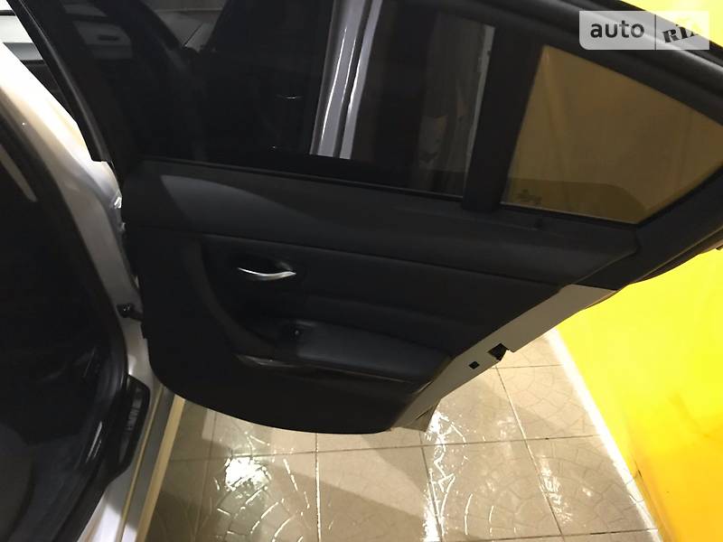 Седан BMW 3 Series 2011 в Одессе