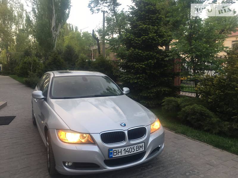 Седан BMW 3 Series 2011 в Одессе