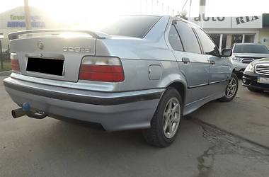 Седан BMW 3 Series 1992 в Миколаєві