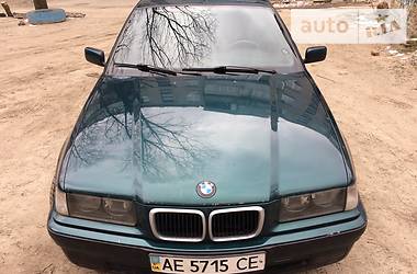 Седан BMW 3 Series 1994 в Днепре