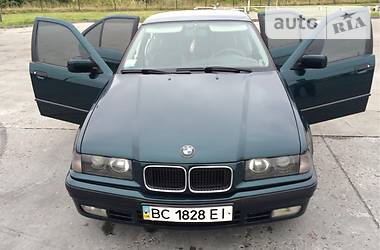 Седан BMW 3 Series 1995 в Городке