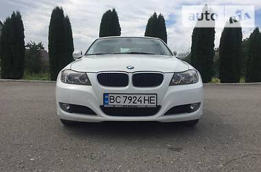 Седан BMW 3 Series 2010 в Дубно