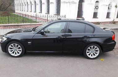 Седан BMW 3 Series 2011 в 