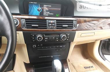Седан BMW 3 Series 2011 в 