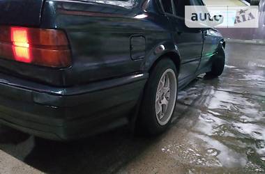 Седан BMW 3 Series 1987 в Калуше