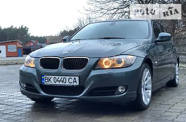 Седан BMW 3 Series 2011 в Ровно