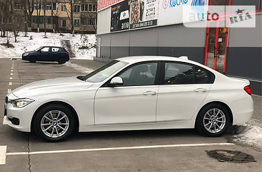 Седан BMW 3 Series 2013 в Киеве