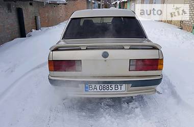 Седан BMW 3 Series 1985 в Кропивницком