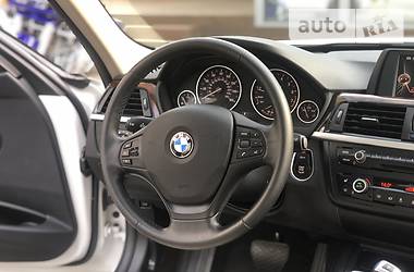 Седан BMW 3 Series 2015 в Киеве