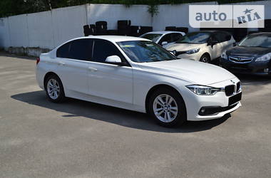 Седан BMW 3 Series 2016 в Киеве