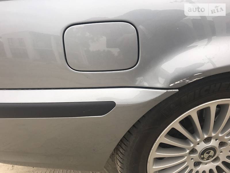 Седан BMW 3 Series 2004 в Киеве